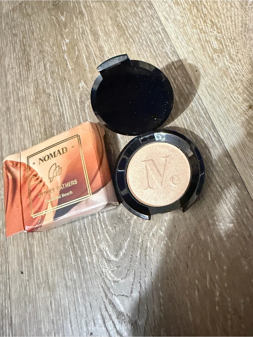 Nomad Shimmer Highlighter – Peach Champagne Glow - Picture 1 of 5